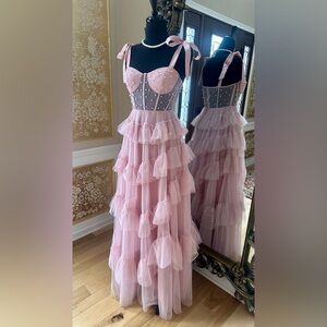 Junior’s Faux Peal Corset Ruffled Skirt Ball Gown Floor Length Size 3/4 Blush